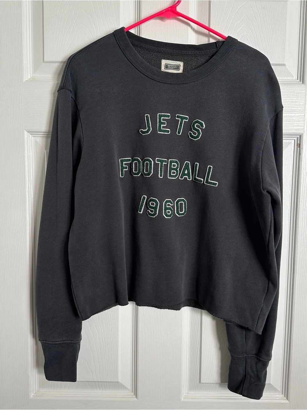 Black Crewneck Sweatshirt with 'Jets Football 1960' Embroidered Graphic